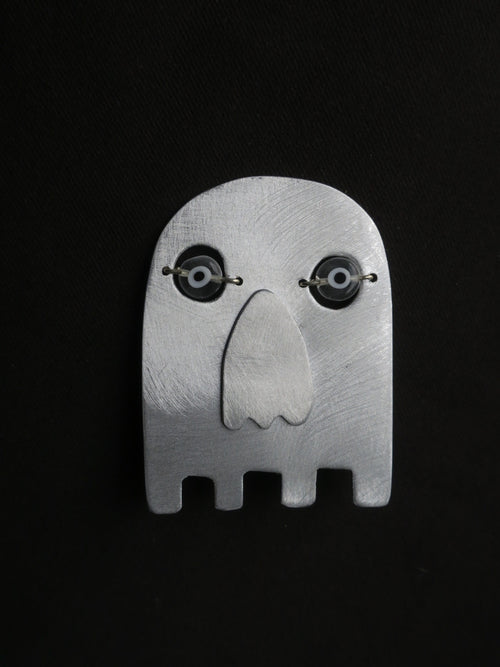 La muerte - Broche aristanale en aluminium.